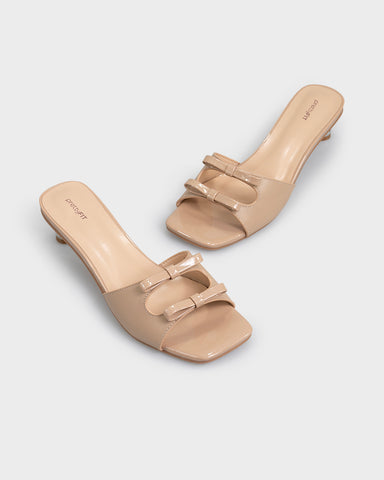 Zora Sandals